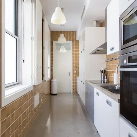 Beautiful 3-story House In Chiado With A 40m² Private Terrace Daire Lisboa