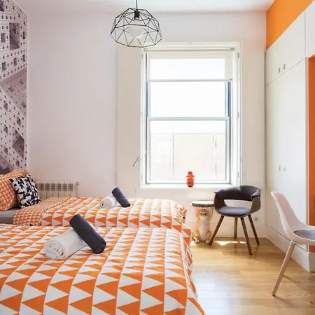 Daire Beautiful 3-story House In Chiado With A 40m² Private Terrace
