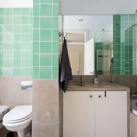 Daire Beautiful 3-story House In Chiado With A 40m² Private Terrace
