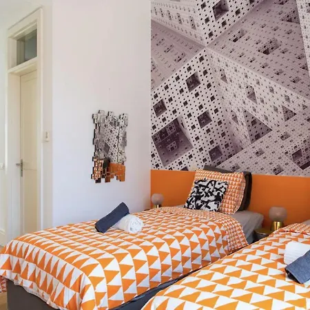 Daire Beautiful 3-story House In Chiado With A 40m² Private Terrace