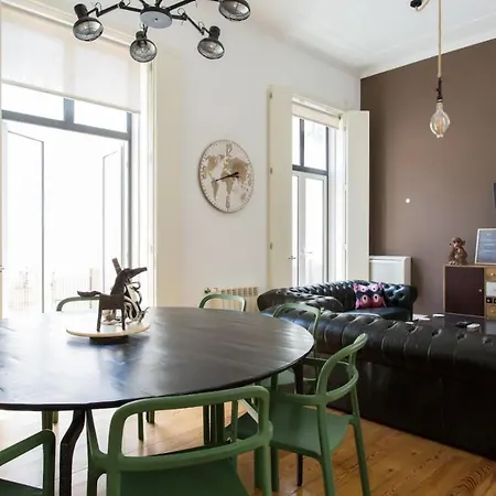 Beautiful 3-story House In Chiado With A 40m² Private Terrace Daire *
