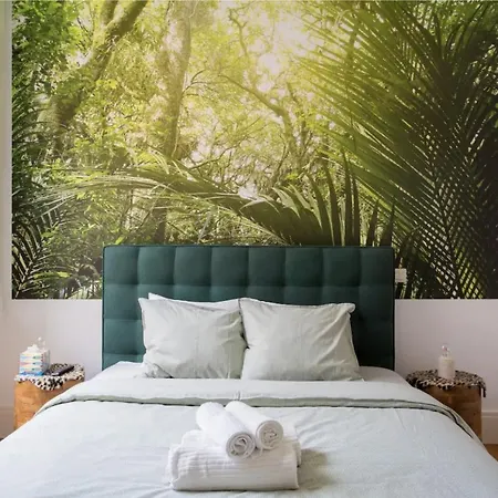 Beautiful 3-story House In Chiado With A 40m² Private Terrace Apartment *