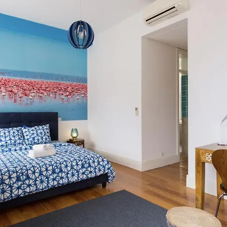 Beautiful 3-story House In Chiado With A 40m² Private Terrace Apartment Lissabon